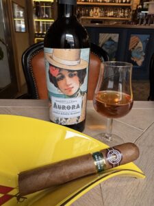 Сигара Montecristo Open Master и херес Aurora Amontillado 12 лет