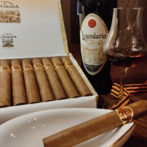 Сигара San Cristobal De La Habana La Fuerza и ром Legendario Elixir de Cuba