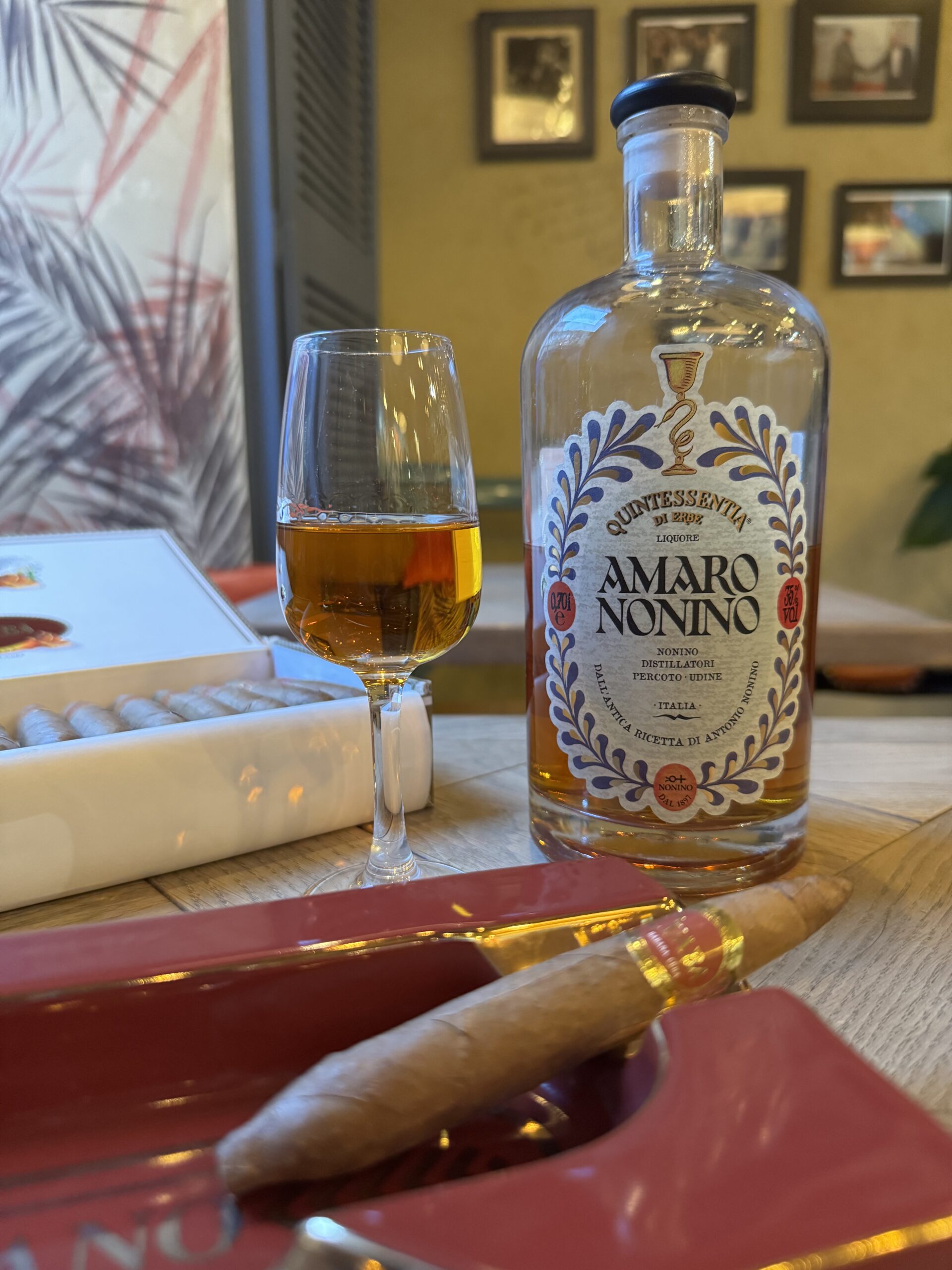 Сигара Cuaba Tradicionales и ликер Quintessentia Amaro Nonino
